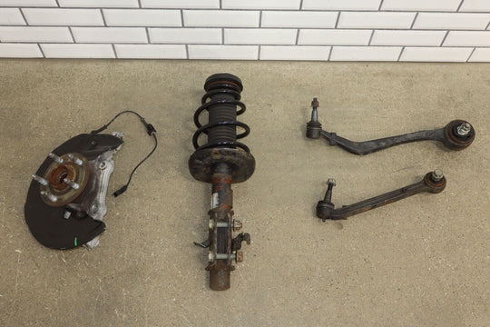 2013-2015 Chevy Camaro SS Left Front Knee/Suspension (FE3) Spindle/Strut/Arms