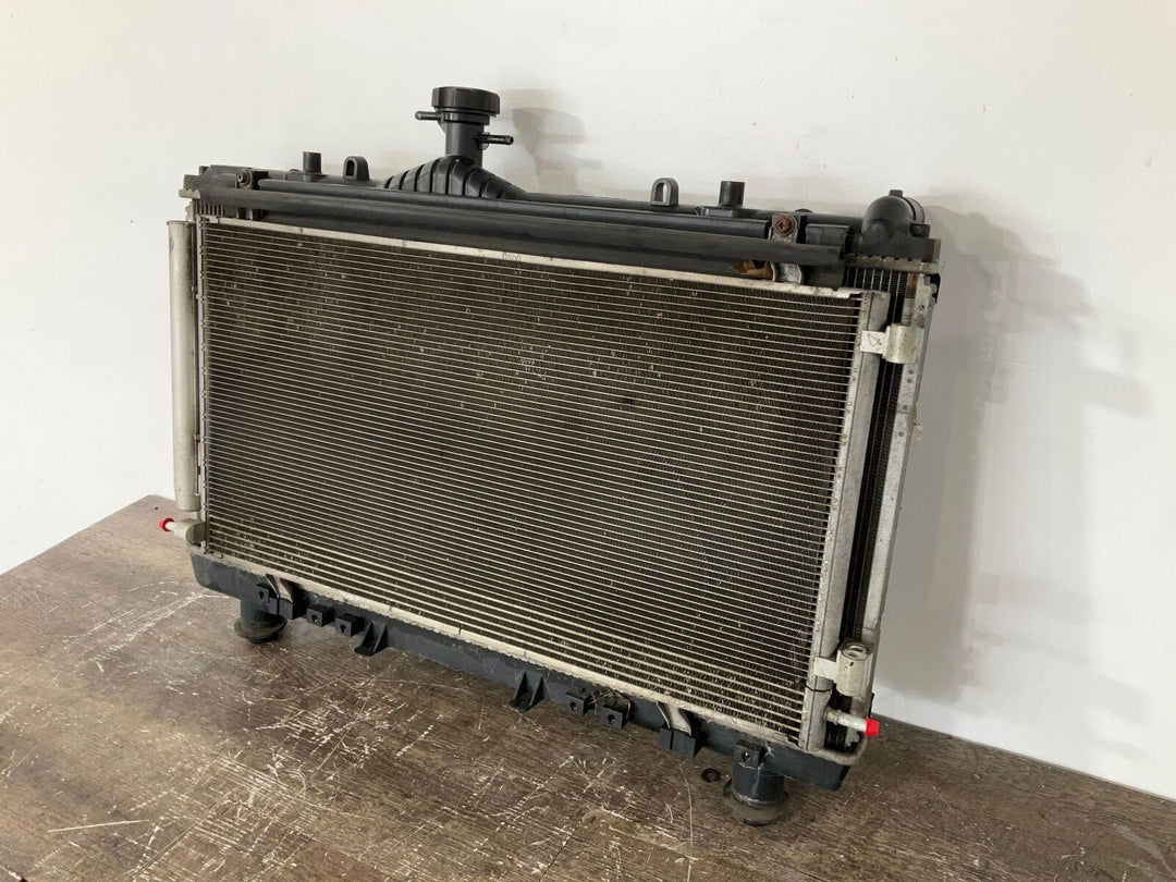 12-15 Chevy Camaro SS Radiator W/ Cooling Fans (6.2L LS3/ Manual) 92229323