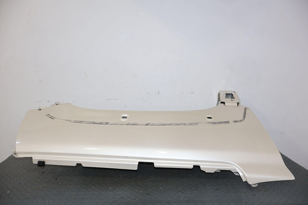 02-06 Cadillac Escalade Front Right RH OEM Fender (White Diamond 98U) See Notes