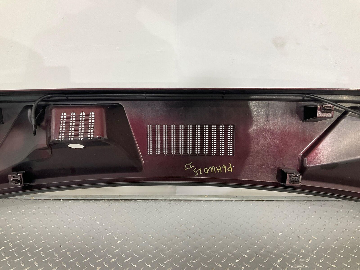 03-09 Hummer H2 Front Center Cowl Vent Panel (Twilight Maroon Metallic 49U)