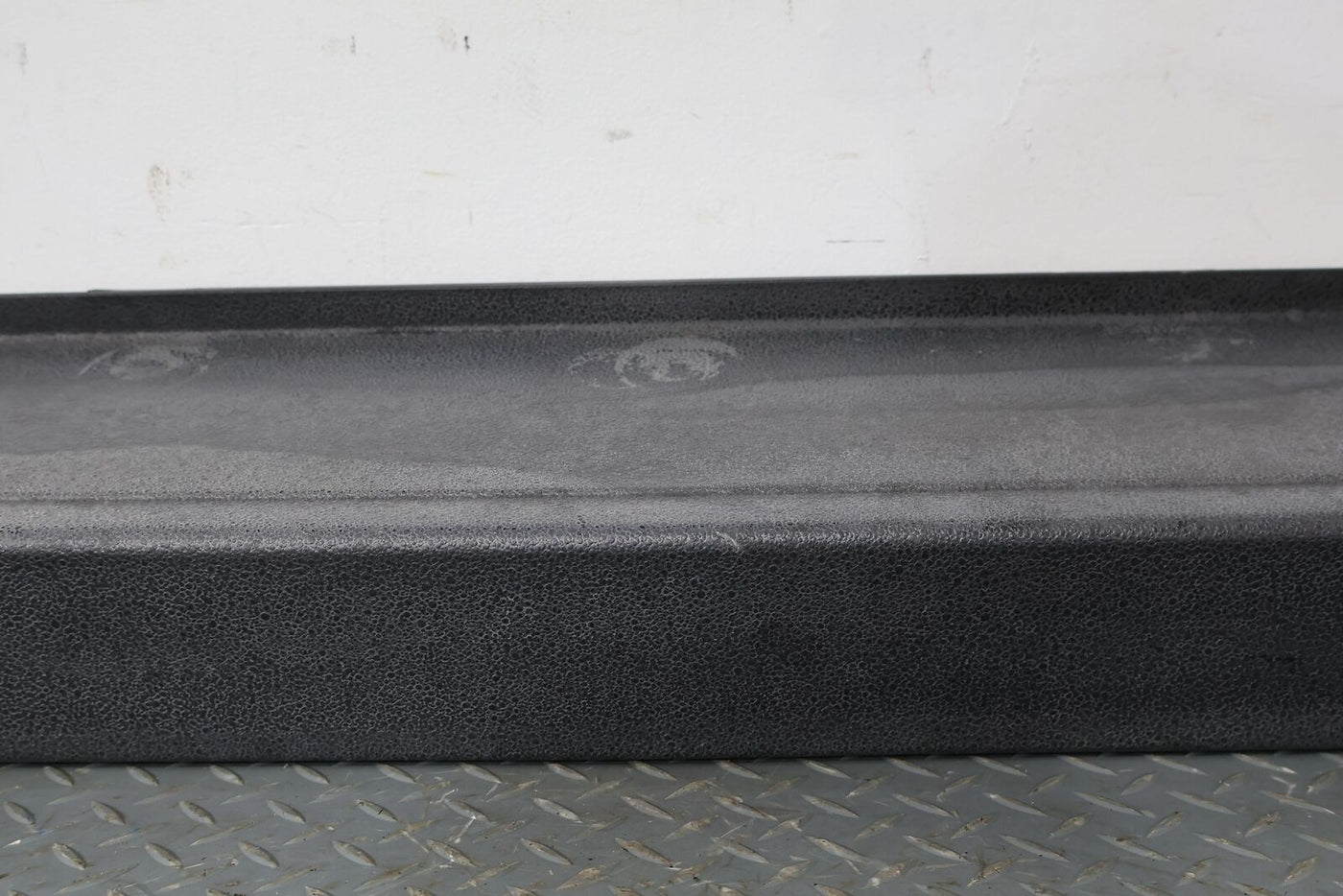 05-09 Hummer H2 SUT REAR Center Bumper Cover Section (Black Textured) SUT Truck