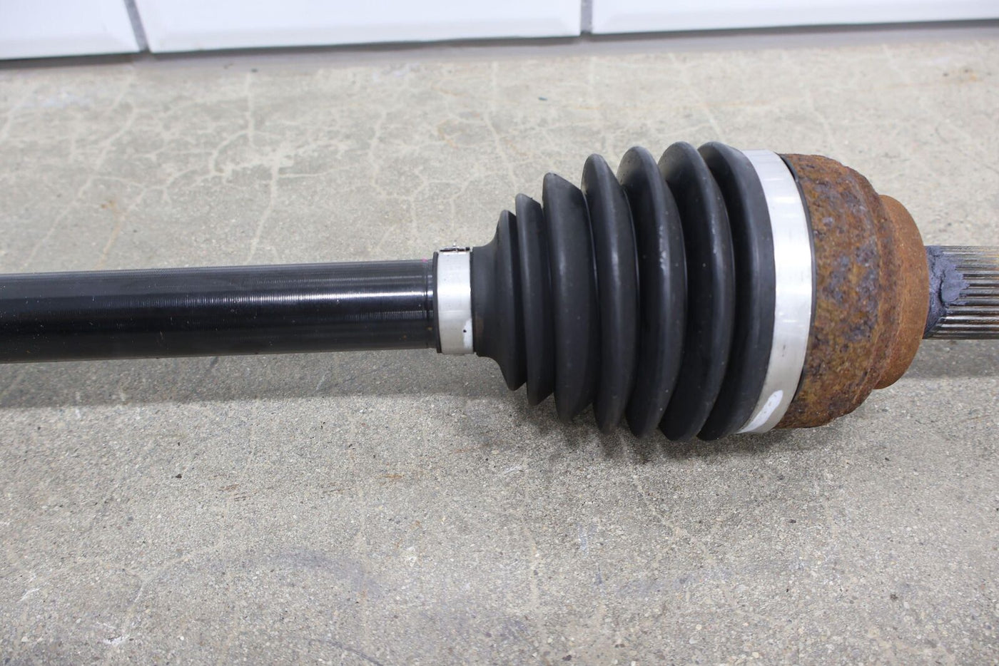 2015-2020 Tesla Model X Rear Right RH Axle Shaft (61K Miles) W/ Axle Nut