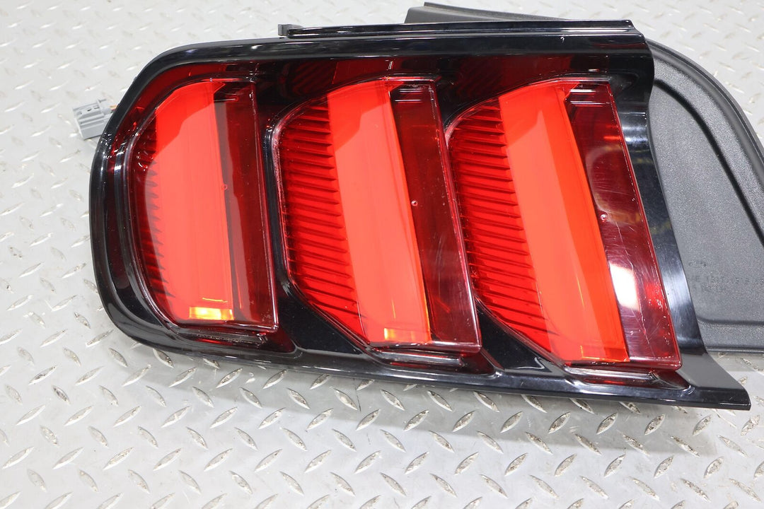 16-17 Ford Mustang GT OEM Pair LH&RH Tail Lights Lamps (Tested) Solid Mount