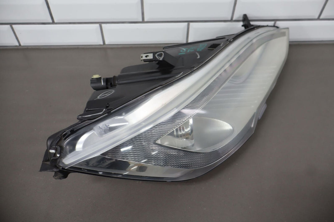 2012-2016 Tesla Model S Passenger Right Headlight (One Repaired Tab)