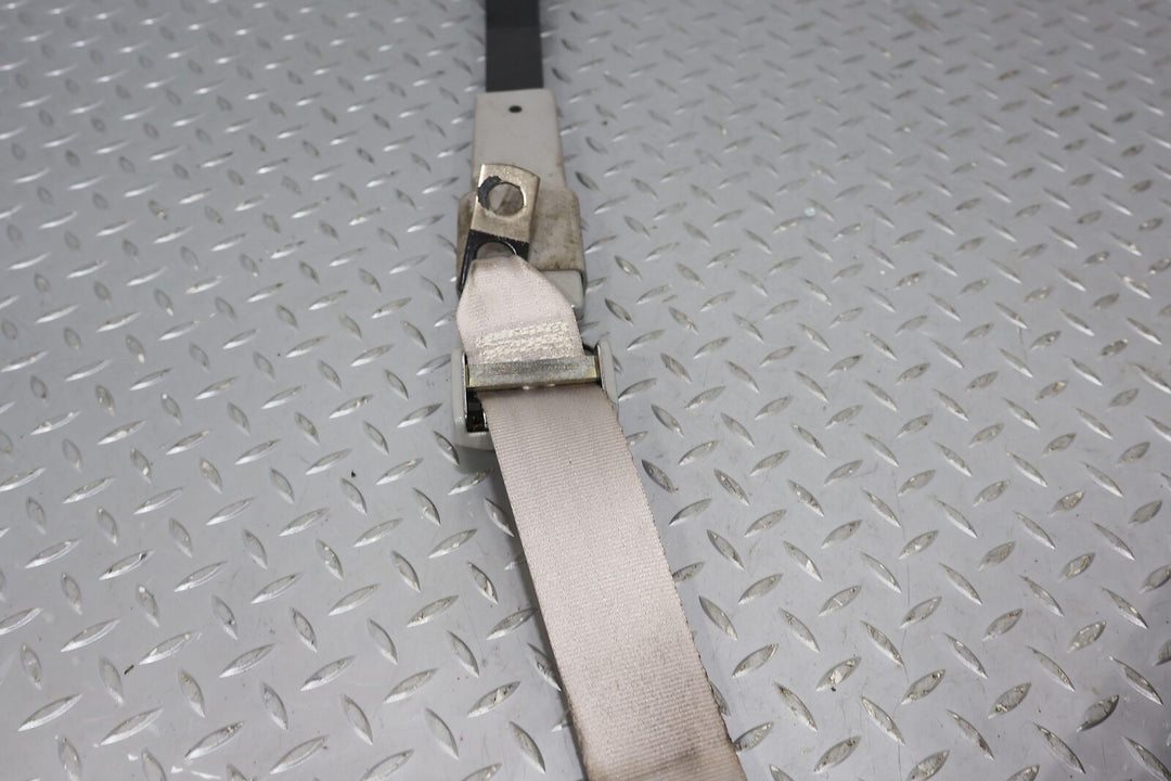 92-94 Chevy Suburban 2ND Row Right Passenger Seat Belt Retractor(Smoke Gray 13i)