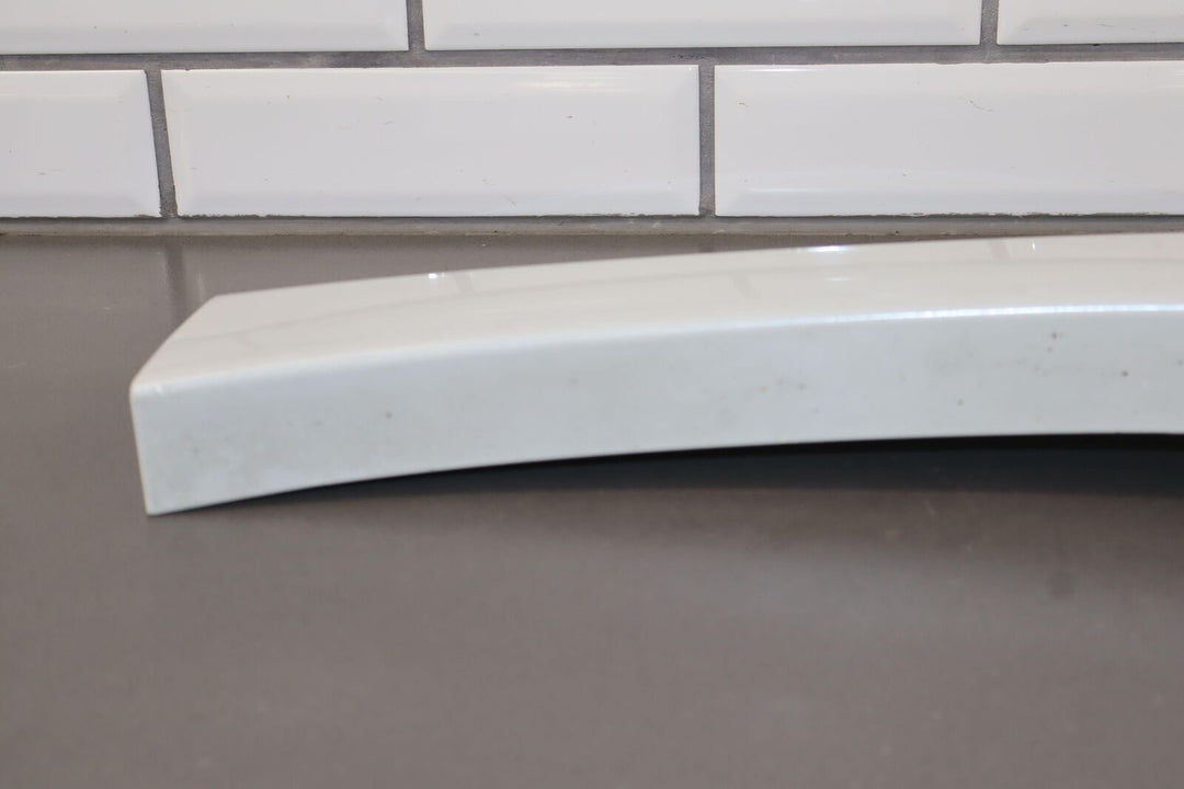 03-07 Lexus GX470 Left Driver Rear Quarter Panel Molding Blizzard Pearl 070