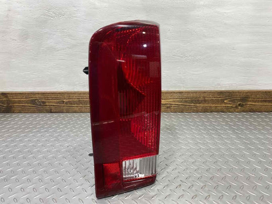 03-06 Cadillac Escalade Left LH Driver Tail Light OEM (Red Lense) Tested