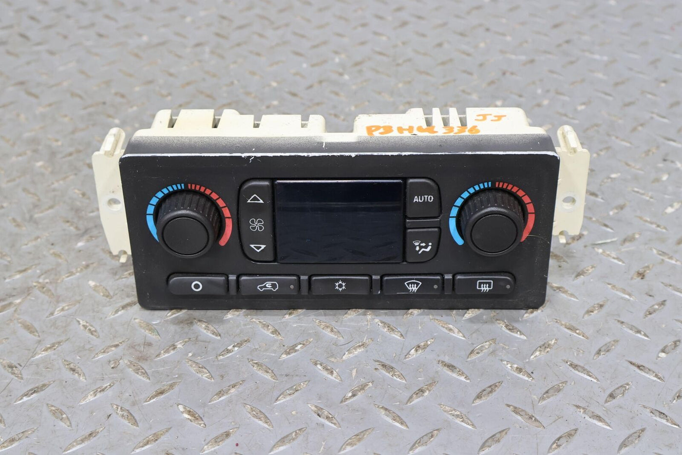 03-07 Hummer H2 Auto Climate Control Panel Switch W/O Bezel (Tested) See Notes