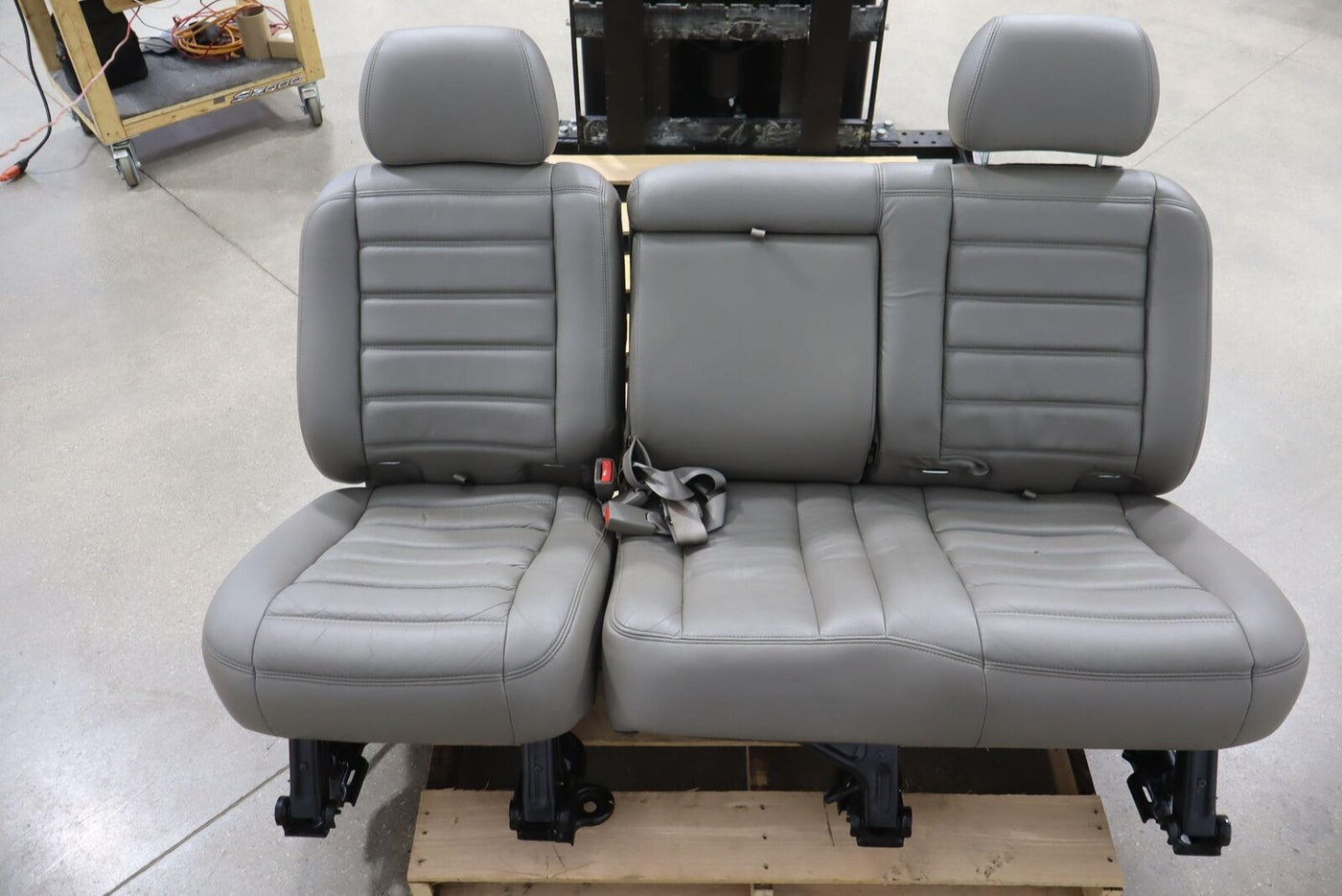 03-07 Hummer H2 1st & 2nd Row Leather Seat (Wheat 502) SUV Only (Power Tested)