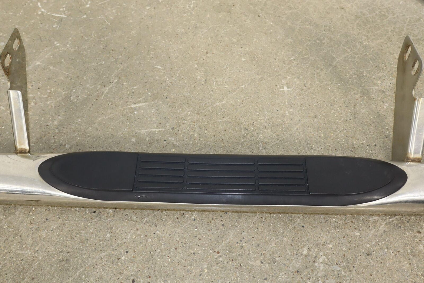 03-07 Hummer H2 SUV Right RH Running Board (Chrome/Black) Dented See Photos