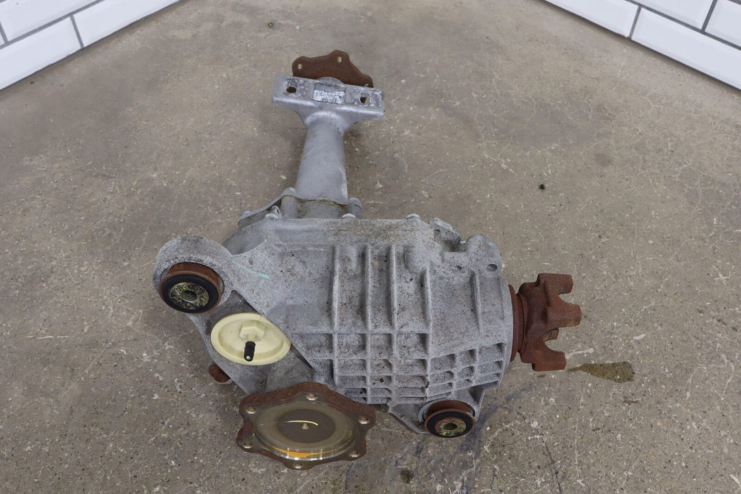 02-06 Cadillac Escalade / Yukon Denali Front Differential Carrier (3.73 GT4)