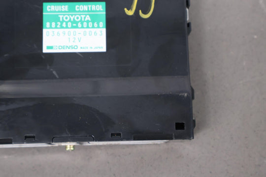 96-97 Lexus LX450 93-97 Land Cruiser Cruise Control Module (88240-600600) OEM