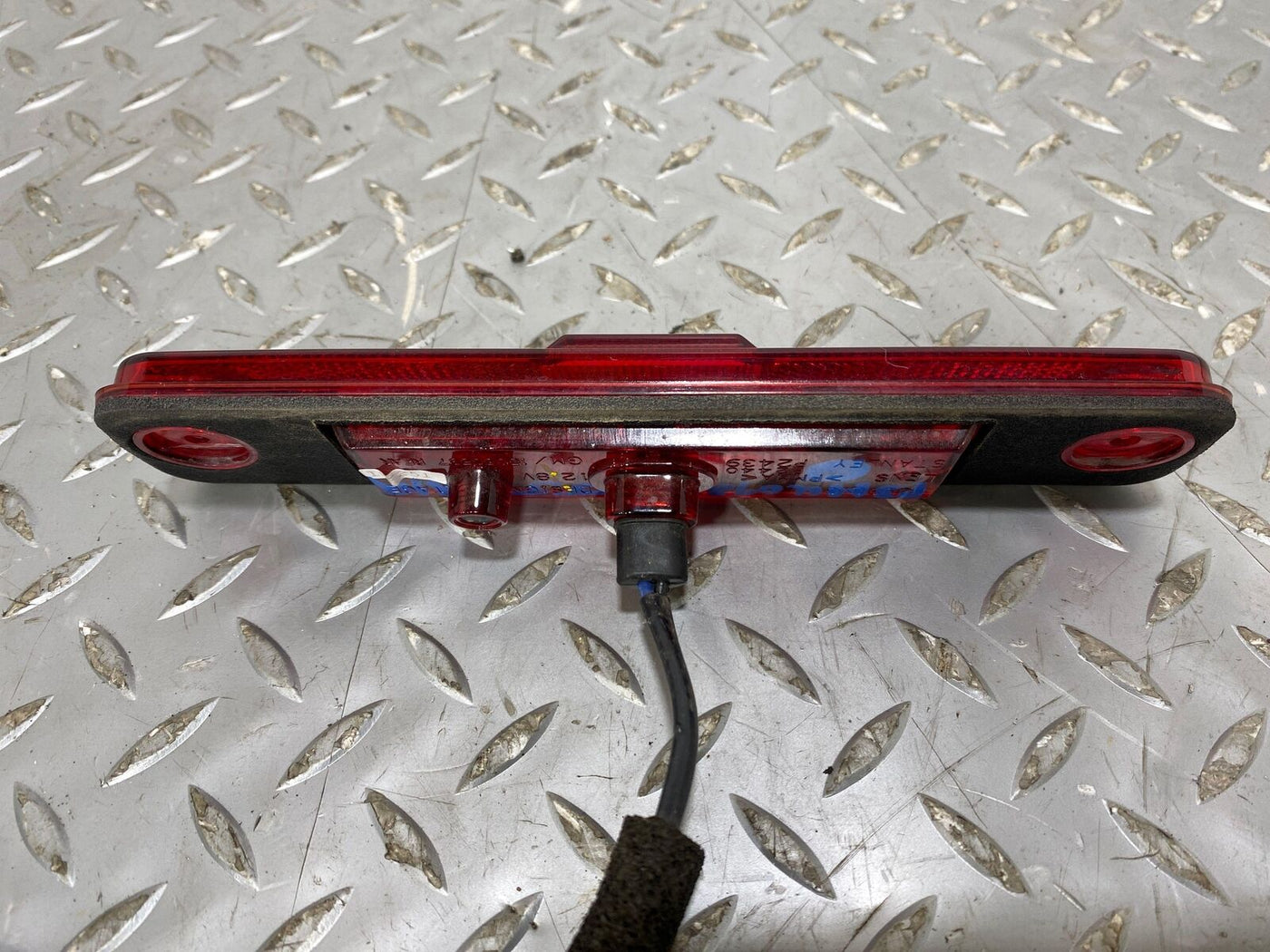 03-09 Hummer H2 Right RH Rear Red LED Side Marker Light / Lamp OEM (Tested)