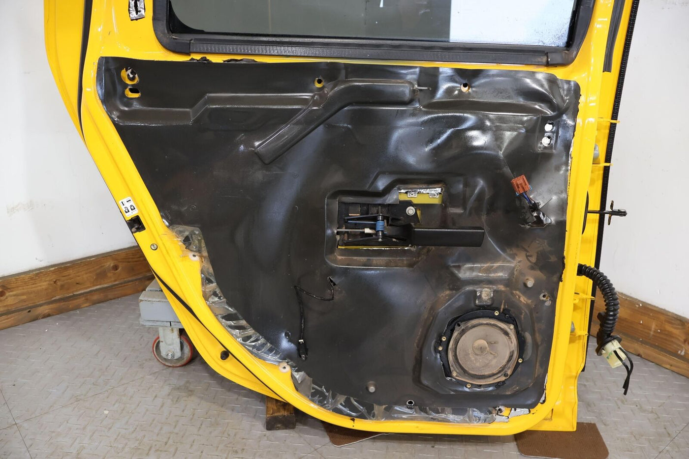 03-09 Hummer H2 Driver Left LH Rear Door W/Glass (Yellow 79U) See Notes