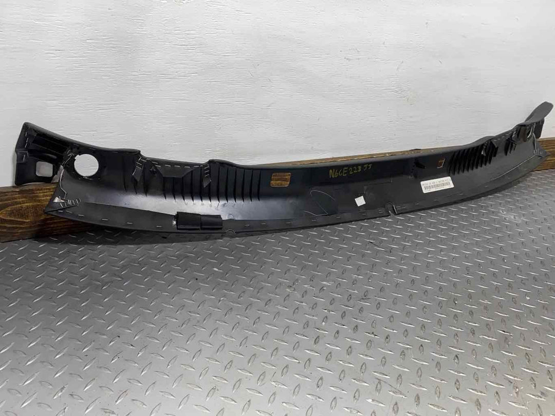 05-10 Chevy Corvette C6 Convertible Interior Windshield Trim Panel (Black 19i)