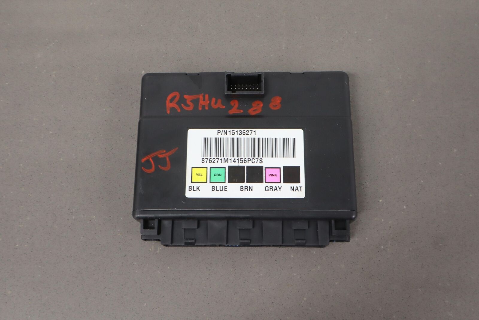 03-07 Hummer H2 OEM Body Control Module BCM (Left Dash Location) 15136271