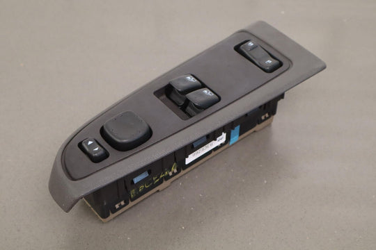 03-07 Chevy Silverado Sierra Extended Cab Driver Master Window Switch with Bezel