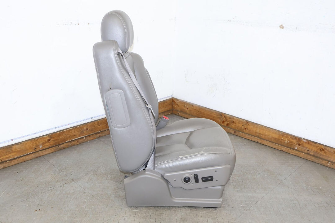 03-06 Chevy Tahoe Escalade Yukon Front Right Passenger Leather Seat (Gray 922)