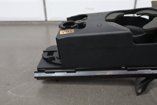 1999-2000 Cadillac Escalade Cup Holder