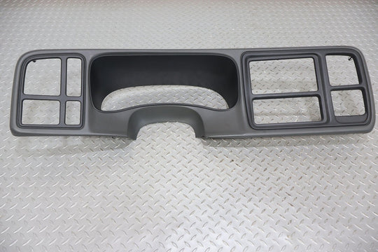 05-06 Chevy Tahoe Interior Radio Trim Bezel (Gray 92i) Solid Mount