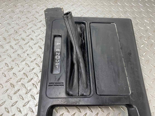 94-96 Chevy C4 Corvette Upper Center Console Trim W/Shift Boot&Cup Holder(Black)