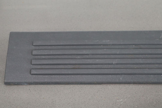 99-07 GMC Sierra Silverado Crew Cab Door Sill Plate Set (4) Dark Pewter OEM