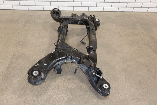 15-16 Dodge Challenger R/T Rear 6.4L Bare Undercarriage Crossmember (89K)