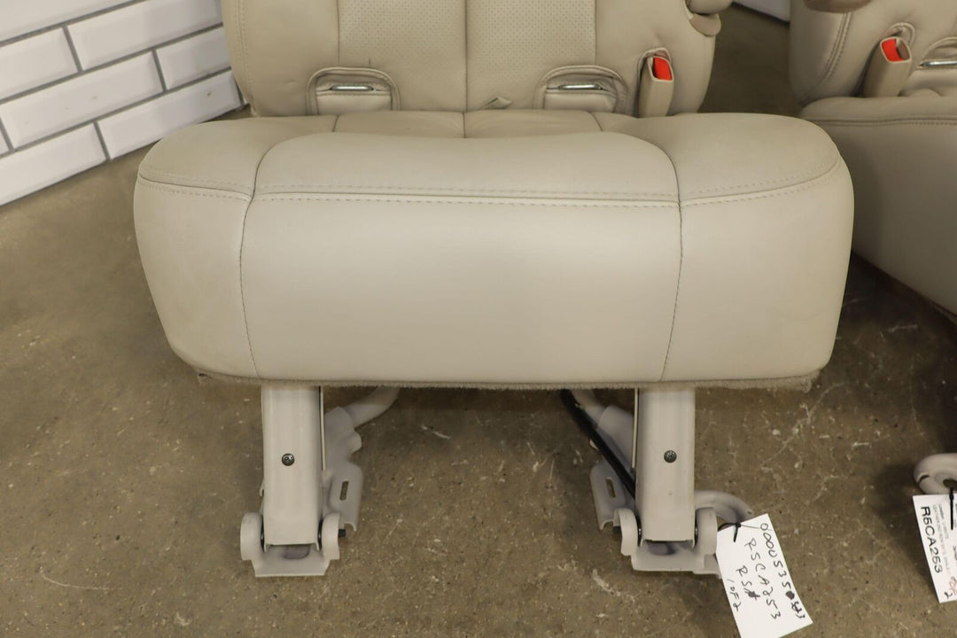 03-06 Cadillac Escalade SWB Shale Leather Heated 2nd Row Captains Chairs