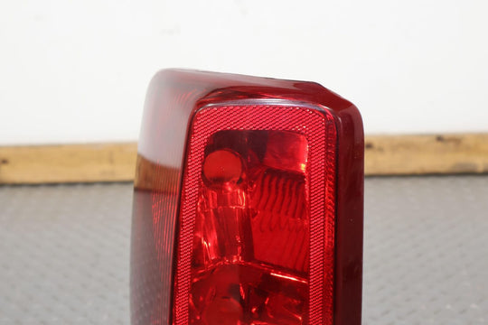 03-06 Cadillac Escalade Long Wheel Base Rear Left LH Tail Light Lamp (Tested)