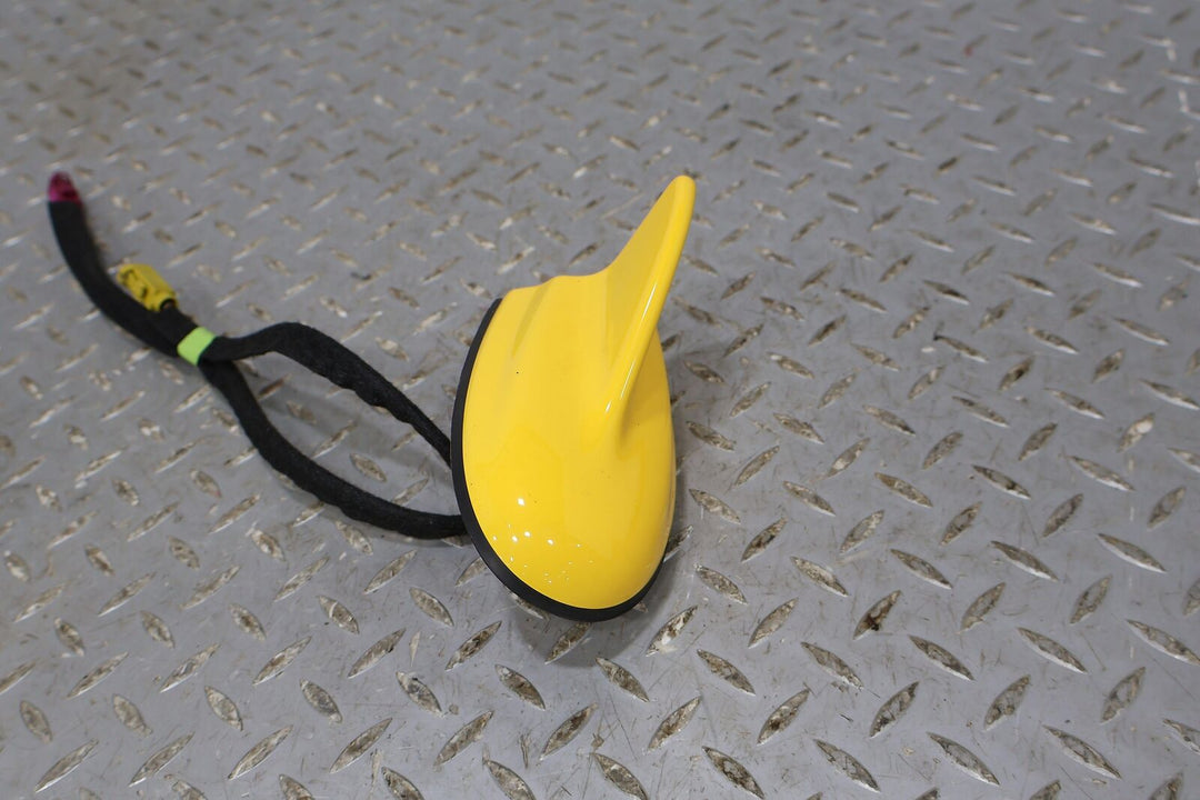 15-22 Dodge Challenger Hellcat Roof Mounted Shark Fin Antenna -Yellow Jacket PY4