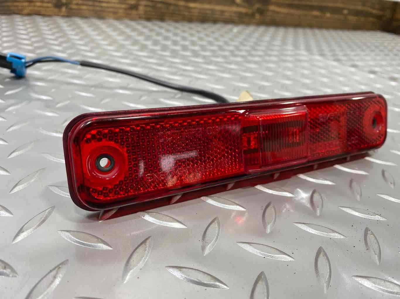 03-09 Hummer H2 Right RH Rear Red LED Side Marker Light/Lamp OEM Tested