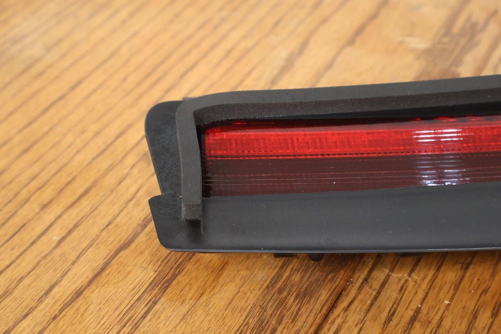 2017 - 2022 Tesla Model 3 OEM LED 3rd Brake Light (1077405-00-H) Tested