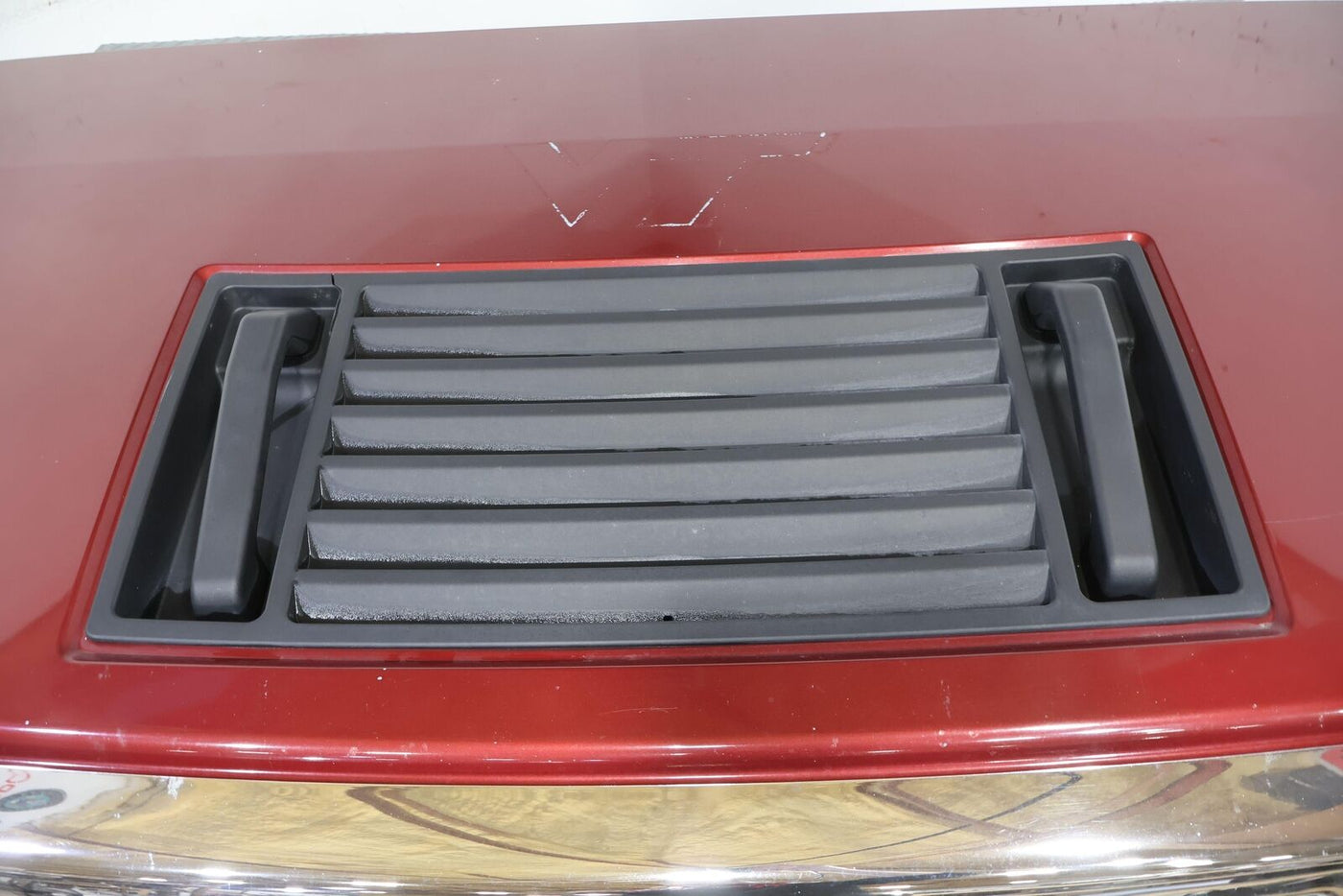 03-07 Hummer H2 OEM Hood W/Grilles/ All Lighting/Mouldings (Red Metallic 72U)