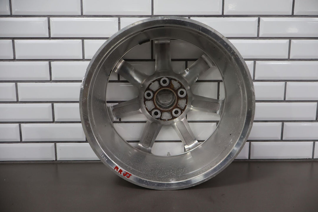 04-08 Cadillac XLR Single (1) 18x8 Polished 7 Spoke Wheel W/Center Cap *CurbRash