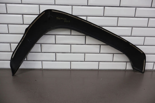 99-06 Sierra Silverado 2500HD Front Right Fender Flare Moulding (Textured Black)