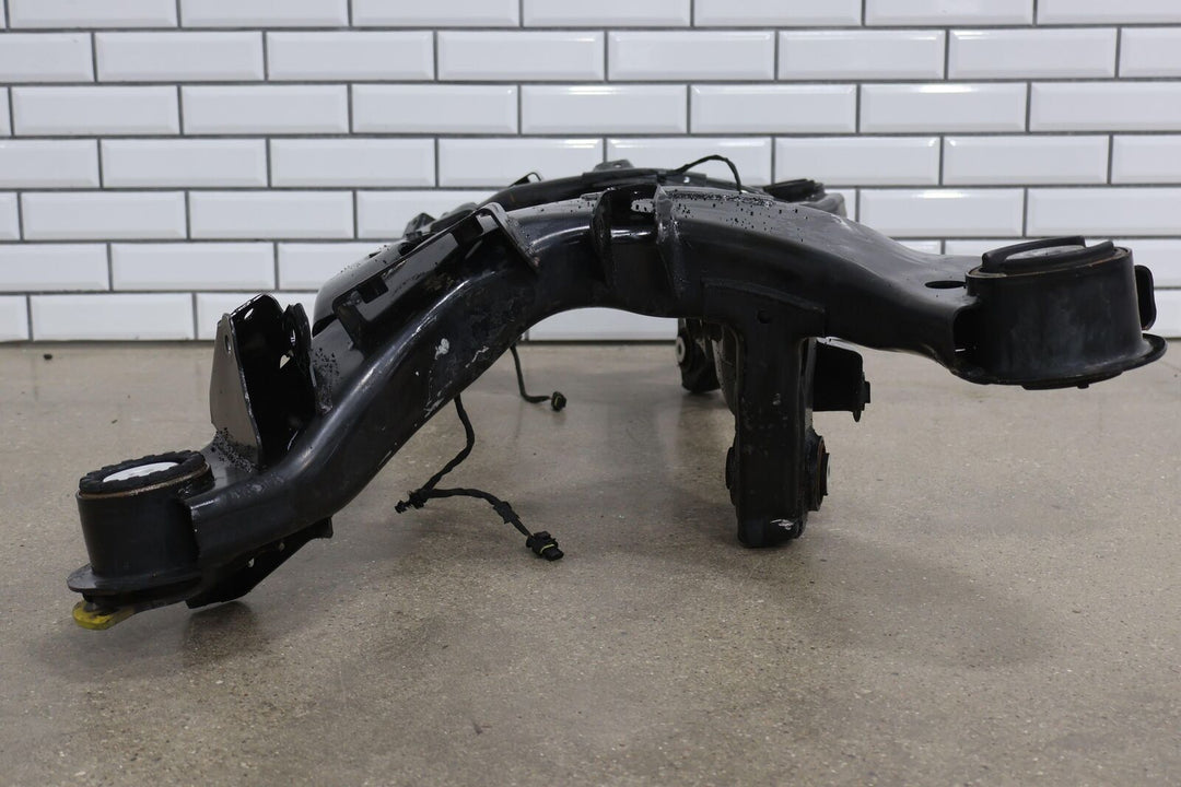 17-23 Dodge Challenger R/T Rear 6.4L Bare Undercarriage Crossmember (28K)