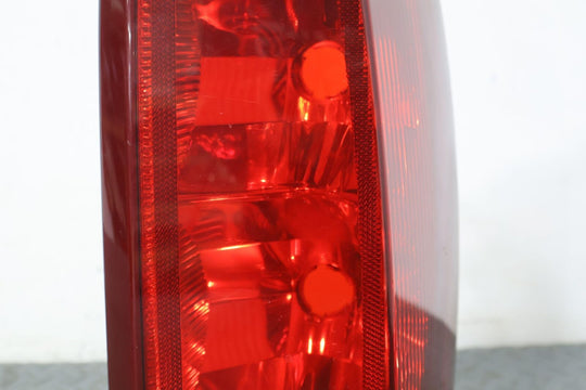 02-06 Cadillac Escalade Short WB Rear Right RH Tail Light Lamp (Tested) OEM