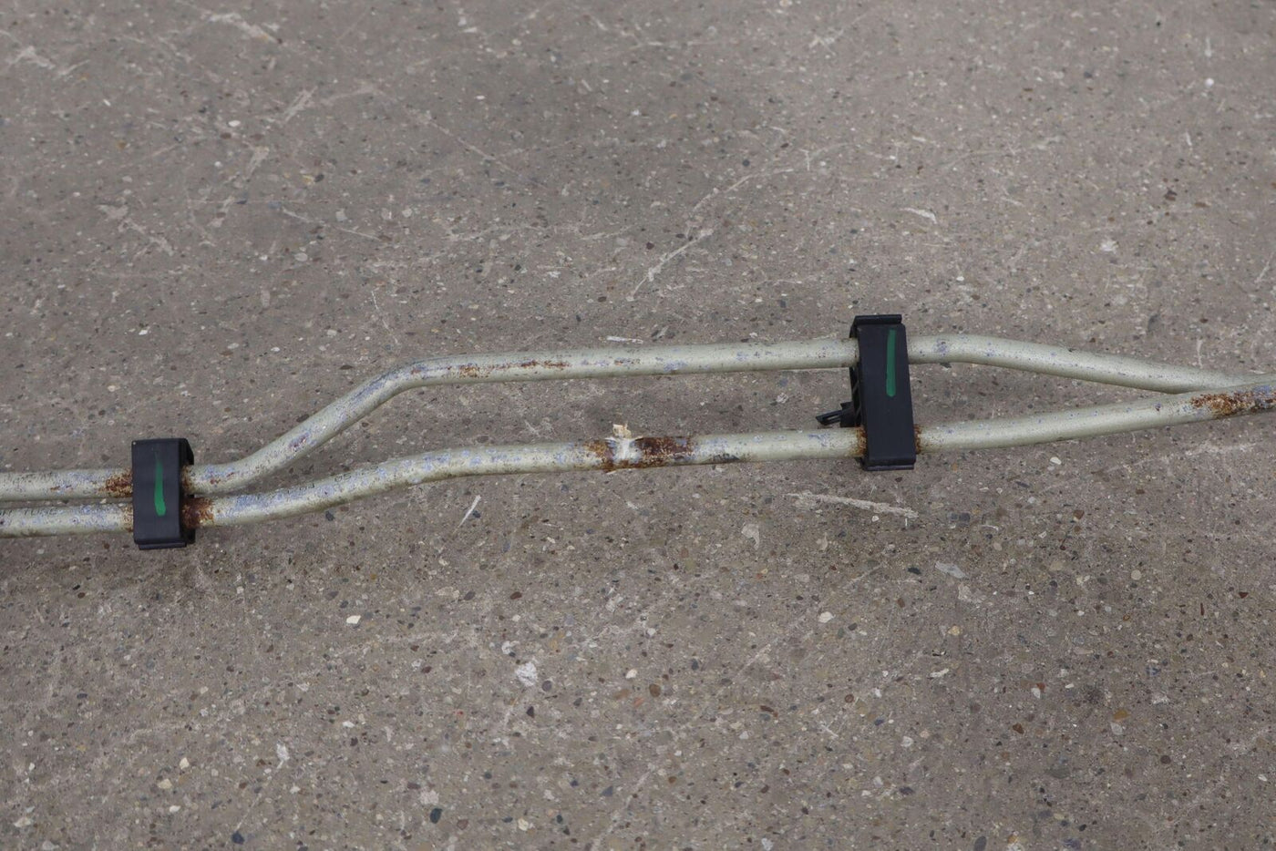 04-07 Hummer H2 Fuel Feed/Retunr Lines (Tank to Transmission Area) OEM