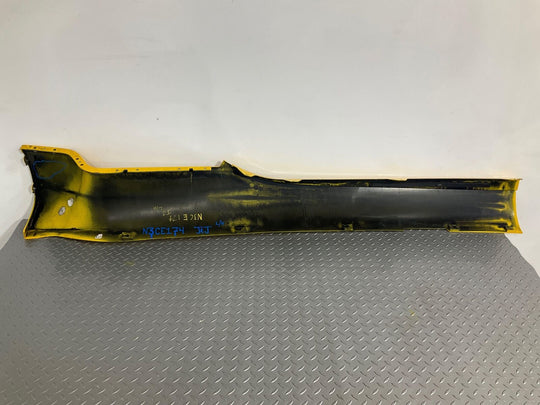 03-06 Chevy SSR Left LH Main Center Rocker Moulding (Yellow Tintcoat79U)