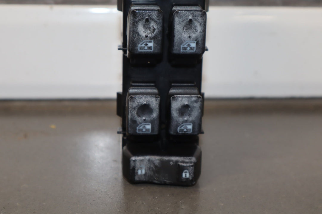 47282400