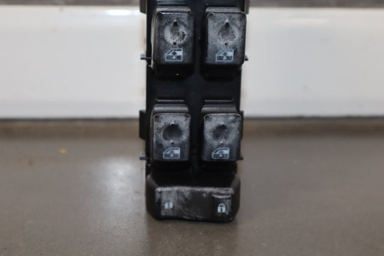 47282400