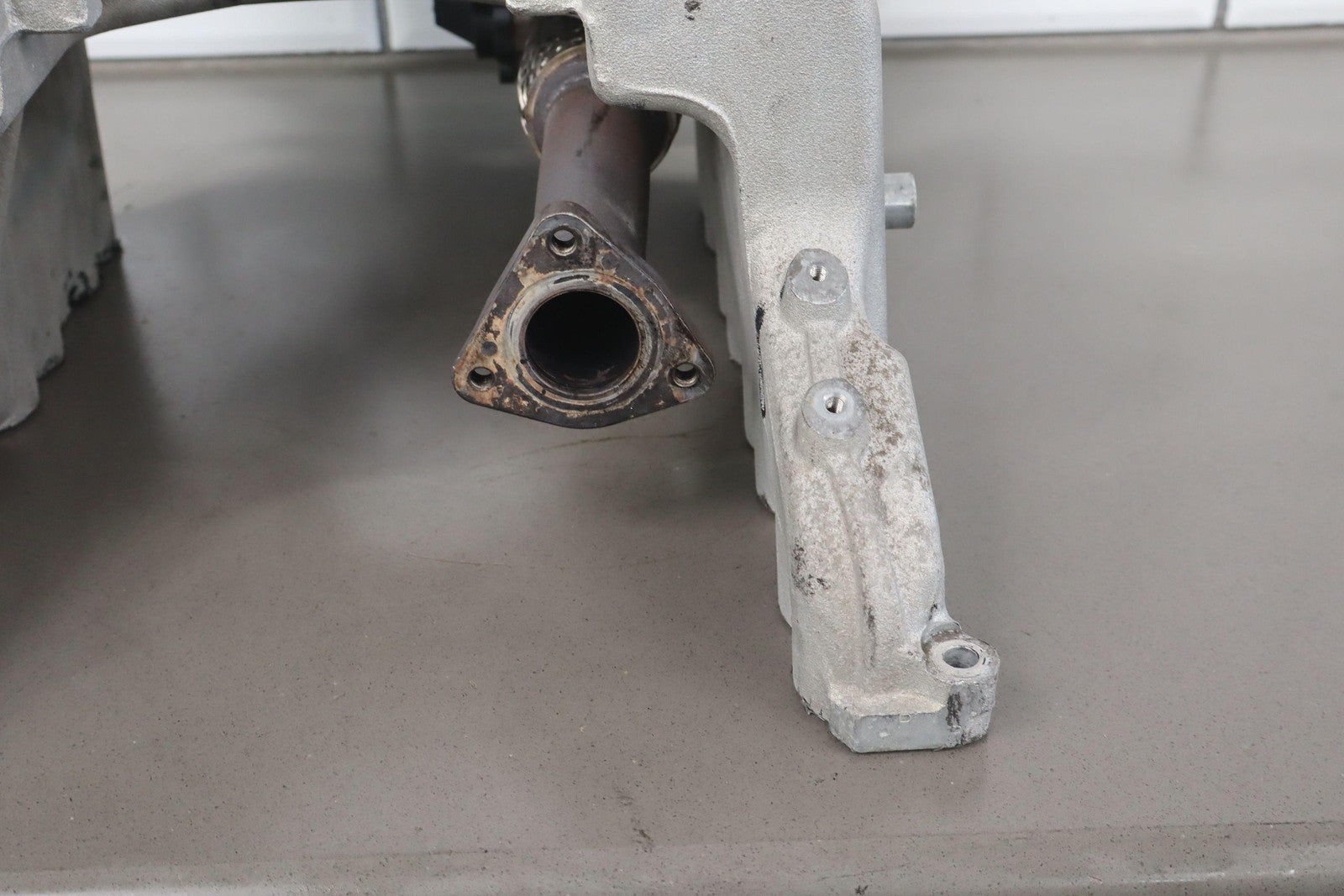 Nissan Titan XD 5.0L Cummins Intake Manifold Assembly OEM 14001