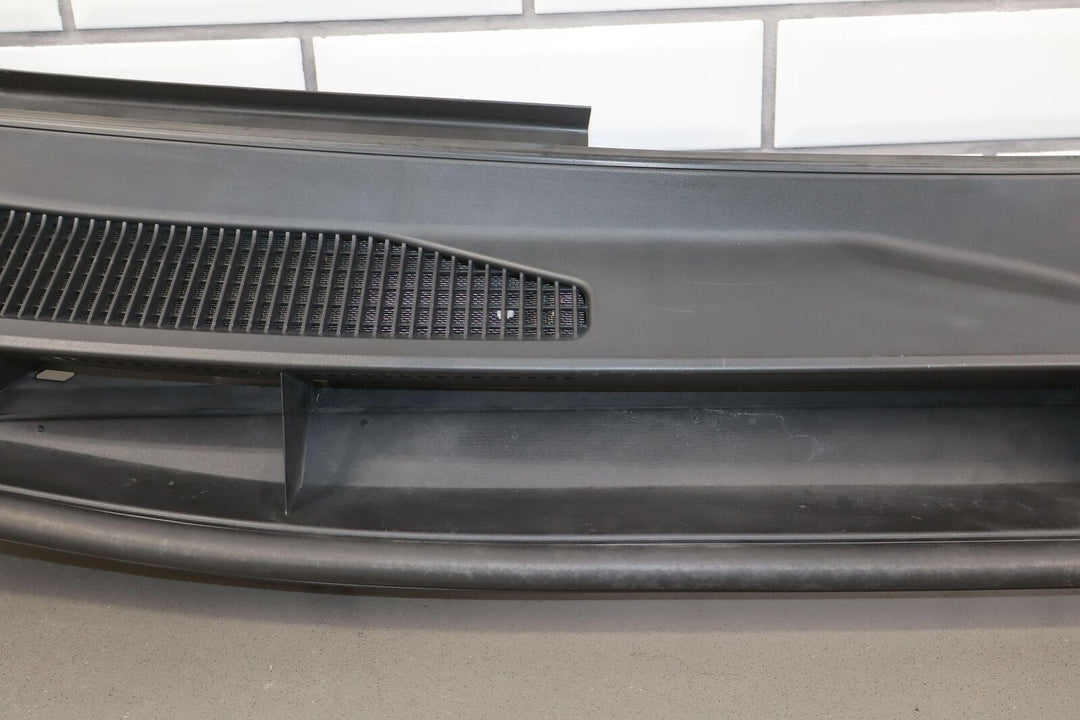 14-21 Lexus GX460 Front Center Cowl Vent Panel W/Seal (Textured Black) See Notes