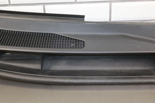 14-21 Lexus GX460 Front Center Cowl Vent Panel W/Seal (Textured Black) See Notes