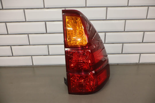 03-09 Lexus GX470 (W/O Sport Pkg) Right Passenger Tail Light Lamp *Scuffs