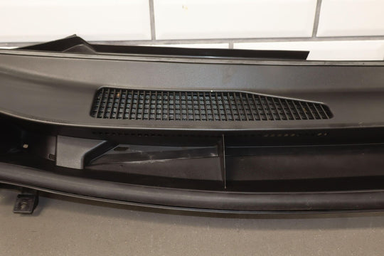 14-21 Lexus GX460 Front Center Cowl Vent Panel W/Seal (Textured Black) See Notes