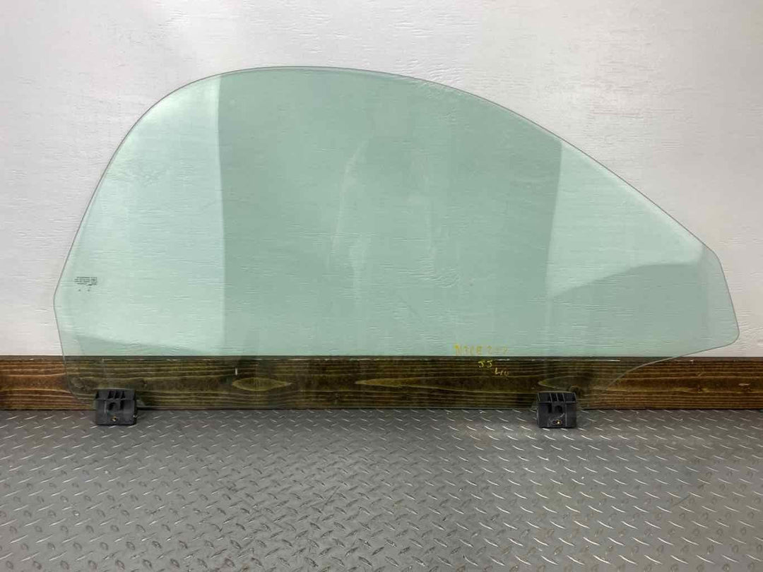 03-06 Chevy SSR Front Right RH Passenger Door Window Glass (Glass Only)