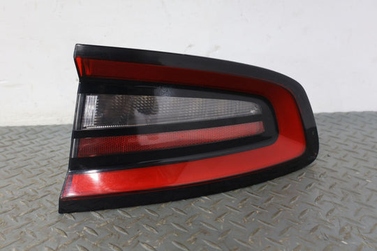 15-22 Dodge Charger SRT Rear Right RH OEM Tail Lights (Qyarter Mount) Tested