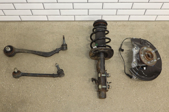 2013-2015 Chevy Camaro SS Right Front Knee/Suspension (FE3) Spindle/Strut/Arms