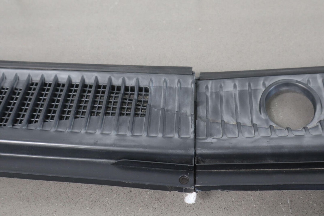 98-07 Lexus LX470 OEM Cowl Vent Panel (2 Piece) W/Weather Stripping